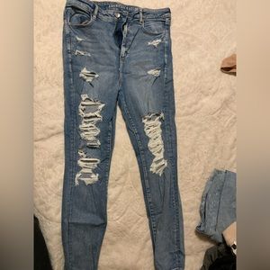16R. White washer blue. Brand: American eagle High waisted jeggings